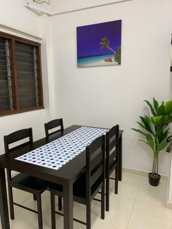 10paxRetroHOUSECoCo经典怀旧风格民宿NearJONKER&AFAMOSA鸡场街红屋 Malacca Ngoại thất bức ảnh